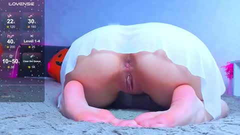 Aurora online show from November 1, 2025, 1:18 am