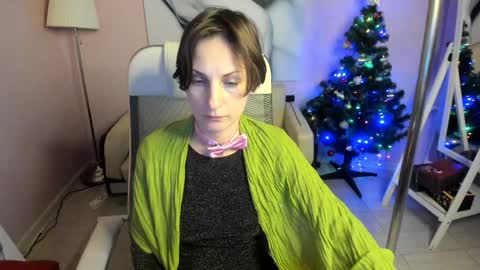 Aurora online show from January 2, 2025, 3:05 am