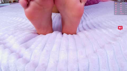 Aurora online show from February 8, 2025, 1:01 pm