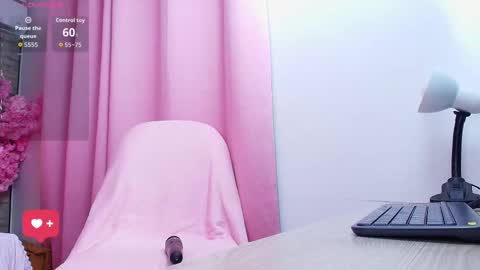 Aurora online show from September 15, 2025, 1:22 pm