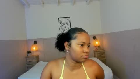 aurorasky7 online show from October 5, 2025, 11:41 am