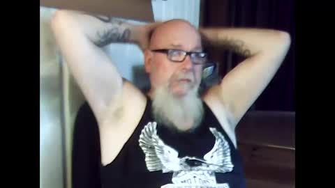 Snapshot of aussie44 chatting on April 9, 2026, 4:23 am aussie4inch online show from April 9, 2026, 4:23 am