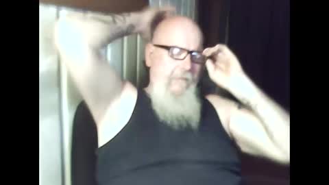 Snapshot of aussie44 chatting on April 16, 2026, 6:47 am aussie4inch online show from April 16, 2026, 6:47 am