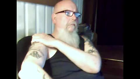 Snapshot of aussie44 chatting on May 12, 2026, 6:54 am aussie4inch online show from May 12, 2026, 6:54 am