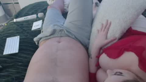 Snapshot of aussiecouple101798558 chatting on June 27, 2026, 9:53 pm aussiecouple101798558 online show from June 27, 2026, 9:53 pm