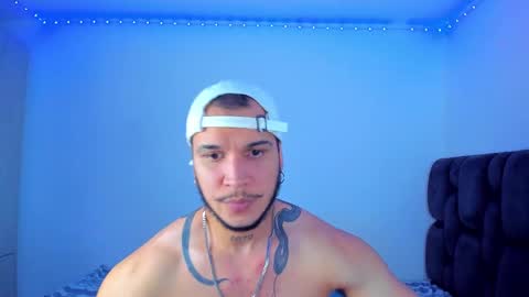 Snapshot of austin_curry chatting on December 12, 2024, 11:25 pm A online show from December 12, 2024, 11:25 pm