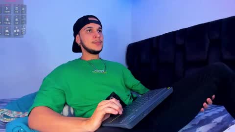Snapshot of austin_curry chatting on January 5, 2025, 1:45 am A online show from January 5, 2025, 1:45 am