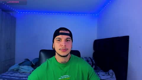 Snapshot of austin_curry chatting on February 8, 2025, 9:36 pm A online show from February 8, 2025, 9:36 pm