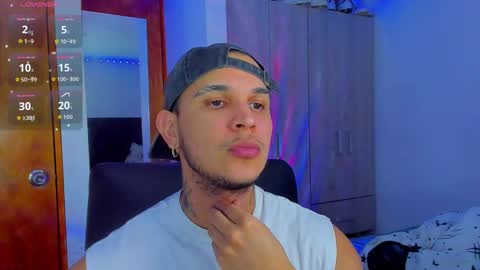 Snapshot of austin_curry chatting on September 15, 2025, 11:38 pm A online show from September 15, 2025, 11:38 pm