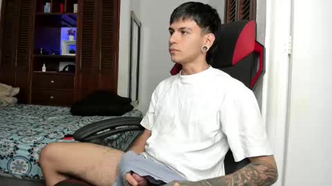 Austin online show from November 19, 2025, 8:20 pm