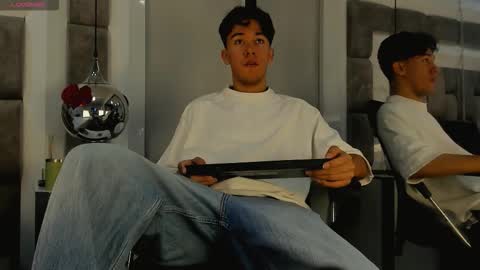 austinreeds online show from March 23, 2026, 12:42 pm