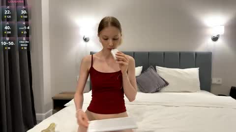 Annie online show from May 25, 2026, 4:57 pm