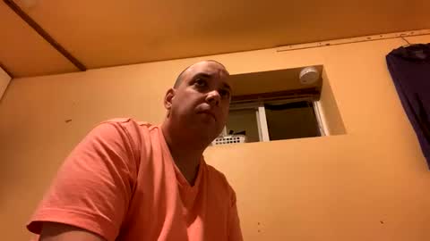 Auz online show from January 1, 2025, 9:17 am