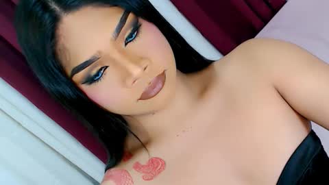 Ava online show from October 24, 2025, 9:06 am