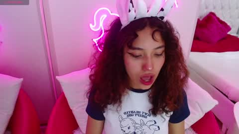 Snapshot of ava_williams_ chatting on February 3, 2025, 1:19 pm AVA online show from February 3, 2025, 1:19 pm