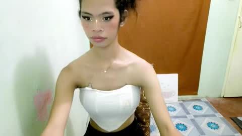 avacadaxcx online show from October 24, 2025, 10:39 pm