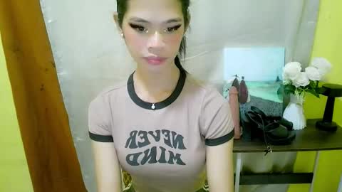 avacadaxcx online show from November 26, 2025, 10:11 pm