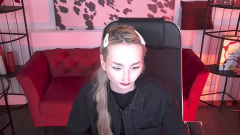 Snapshot of avadaviis chatting on February 15, 2026, 1:20 pm Ava nonude online show from February 15, 2026, 1:20 pm