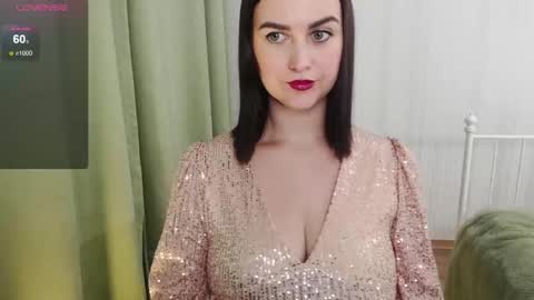 Ava online show from December 25, 2024, 3:38 pm