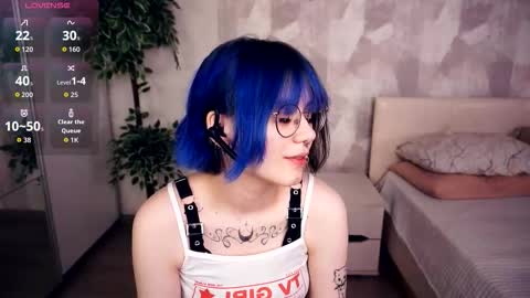 avaobierne online show from December 3, 2025, 7:12 pm