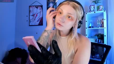 Ava online show from May 11, 2026, 3:18 pm