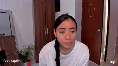 Snapshot of ave_fenix69 chatting on May 1, 2026, 8:24 pm Valery -- online show from May 1, 2026, 8:24 pm