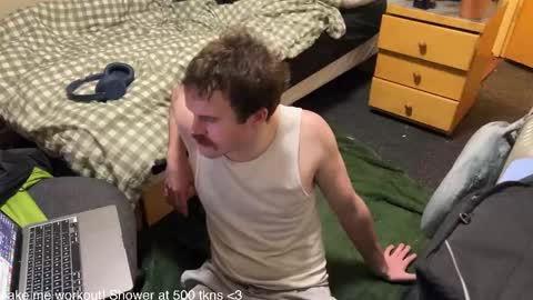 Average Jackson online show from November 20, 2025, 10:31 pm