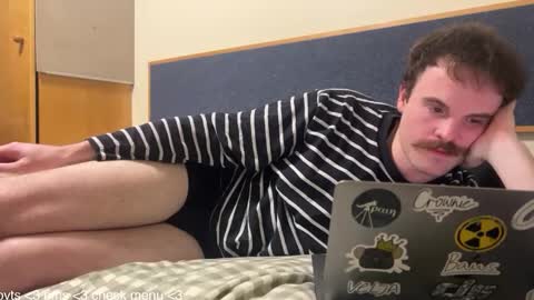 Average Jackson online show from November 25, 2025, 10:10 pm