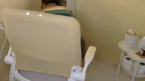 Rhian online show from November 10, 2025, 3:16 am