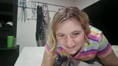 Avery Doll online show from June 11, 2026, 2:53 am