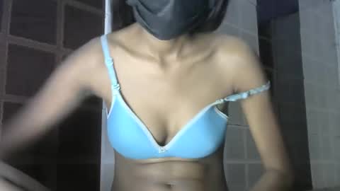 avery_lust01 online show from April 9, 2026, 6:19 am