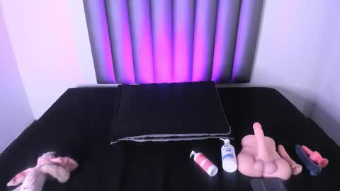 Avi Winklar online show from September 10, 2025, 11:54 am