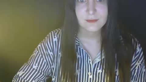 avialenne online show from March 28, 2026, 5:56 pm