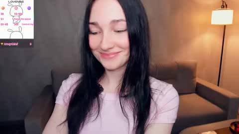 Viole t online show from November 14, 2025, 7:56 pm