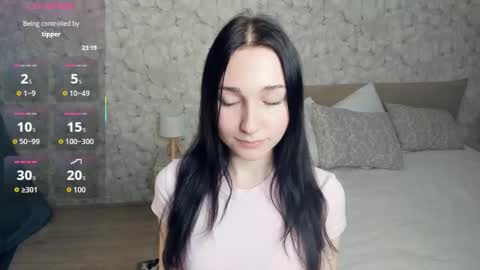 Viole t online show from November 22, 2025, 6:29 pm