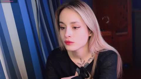 Aviva online show from November 20, 2025, 6:07 pm