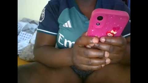 avril254 online show from September 19, 2025, 6:59 am