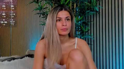 AVRILL CYRUX online show from March 1, 2025, 7:51 am