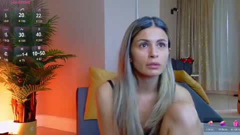 AVRILL CYRUX online show from January 19, 2026, 8:40 am