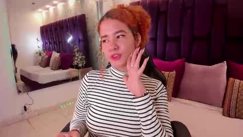 Snapshot of avrilwayne chatting on November 28, 2025, 11:57 am Avril online show from November 28, 2025, 11:57 am