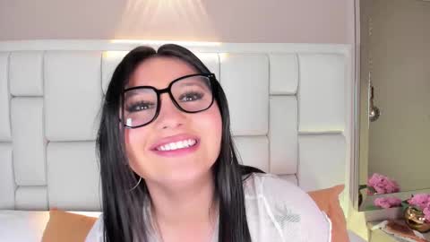 Avy  online show from January 10, 2026, 11:34 am