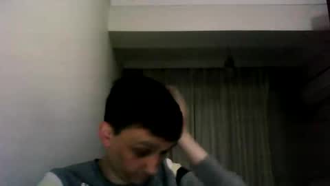 Snapshot of awesenheit chatting on April 7, 2026, 7:03 pm awesenheit online show from April 7, 2026, 7:03 pm