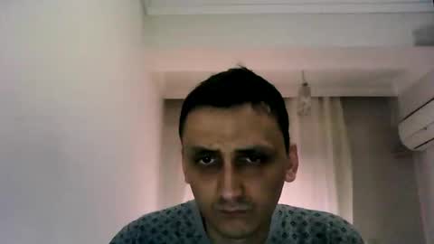 Snapshot of awesenheit chatting on May 1, 2026, 1:37 pm awesenheit online show from May 1, 2026, 1:37 pm