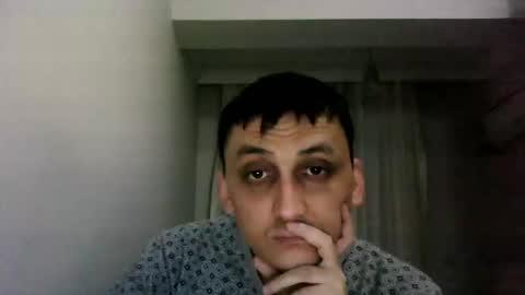 Snapshot of awesenheit chatting on May 2, 2026, 6:35 pm awesenheit online show from May 2, 2026, 6:35 pm