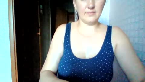 Snapshot of awesomeladyy chatting on June 29, 2026, 10:15 am awesomeladyy online show from June 29, 2026, 10:15 am