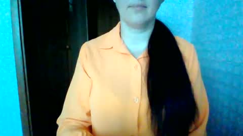 Snapshot of awesomeladyy chatting on July 7, 2026, 6:47 am awesomeladyy online show from July 7, 2026, 6:47 am