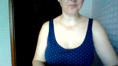 Snapshot of awesomeladyy chatting on July 13, 2026, 4:59 am awesomeladyy online show from July 13, 2026, 4:59 am