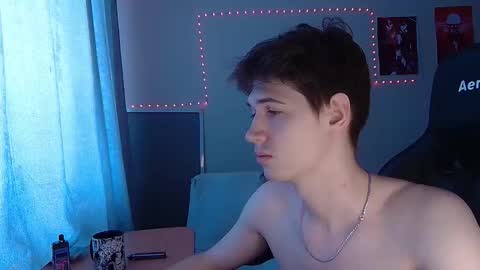 axel_0ne online show from February 13, 2026, 8:10 am