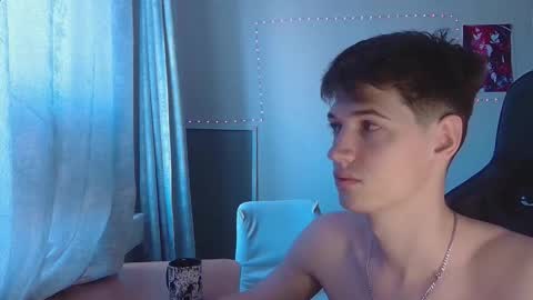 axel_0ne online show from February 26, 2026, 10:47 am