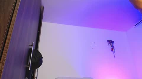 Independiente Model online show from January 8, 2026, 12:51 pm